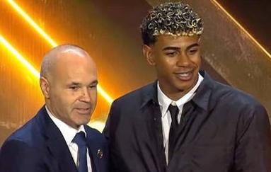 潇洒倒钩，C罗破门时的心率高达172bpm