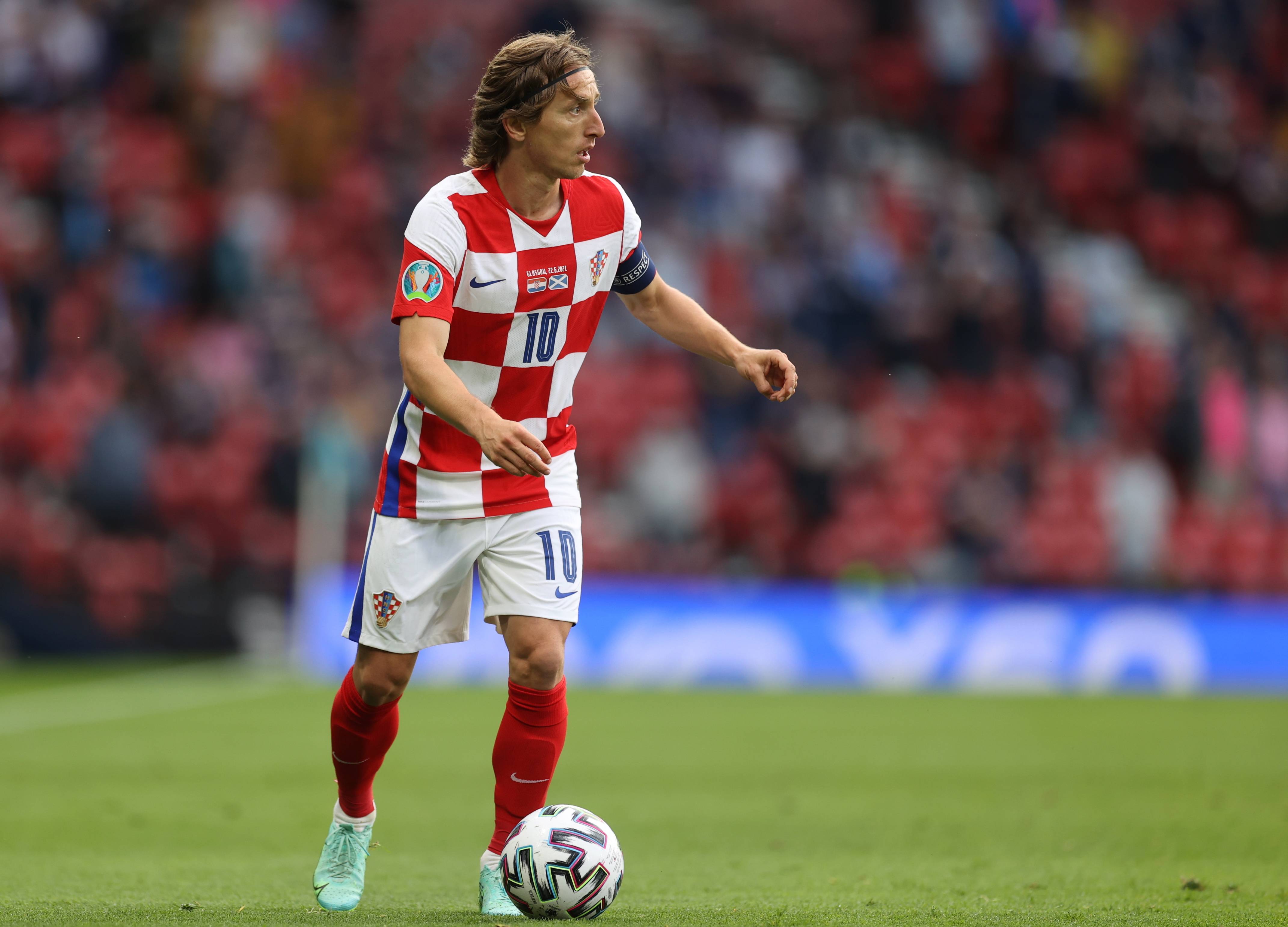 替补送助攻，伊尔迪兹当选博德闪耀vs尤文全场最佳